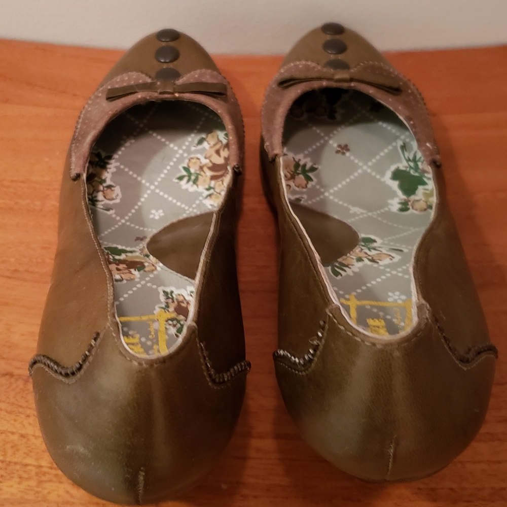 Miss L Fire Olive Green Button Heels Cottagecore - Picture 3 of 6